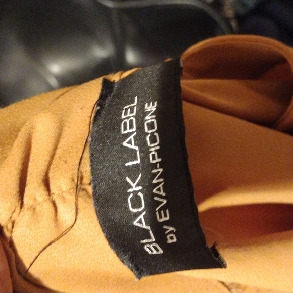 Black Label by Evan Picone Tie Neck Top M - Picture 5 of 5